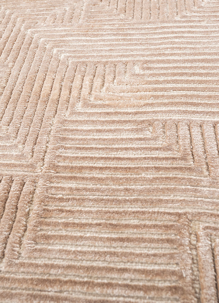 azalea ivory wool and bamboo silk hand knotted Rug - CloseUp