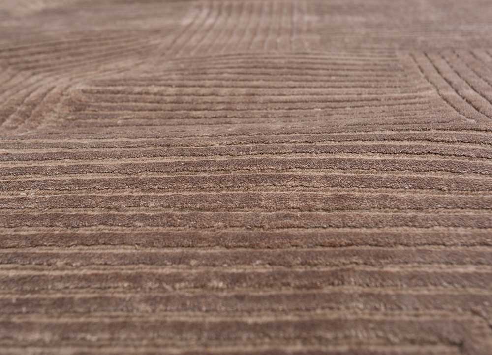 azalea beige and brown wool and bamboo silk hand knotted Rug - CloseUp
