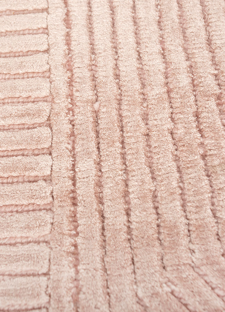 azalea red and orange wool and bamboo silk hand knotted Rug - CloseUp