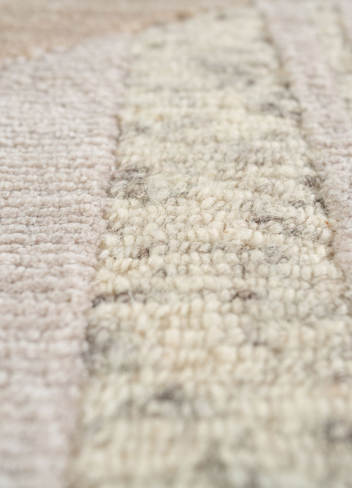 azalea ivory wool and bamboo silk hand knotted Rug - CloseUp