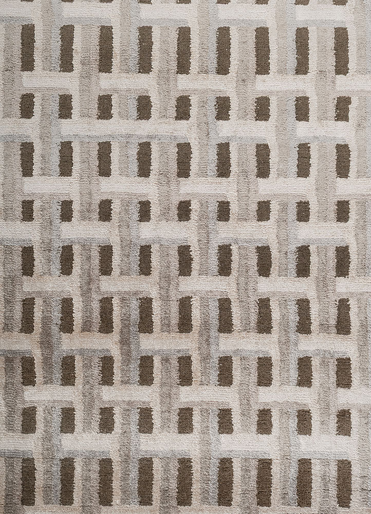 azalea ivory wool and bamboo silk hand knotted Rug - CloseUp