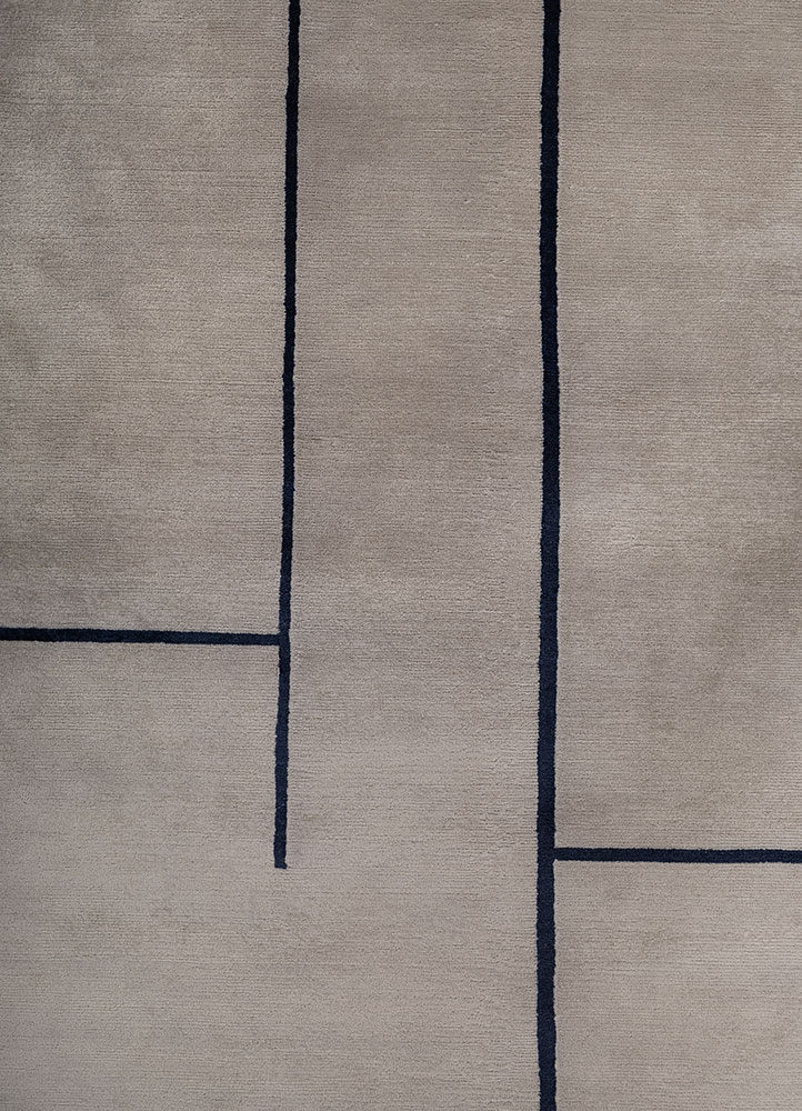 sthir grey and black wool hand knotted Rug - CloseUp