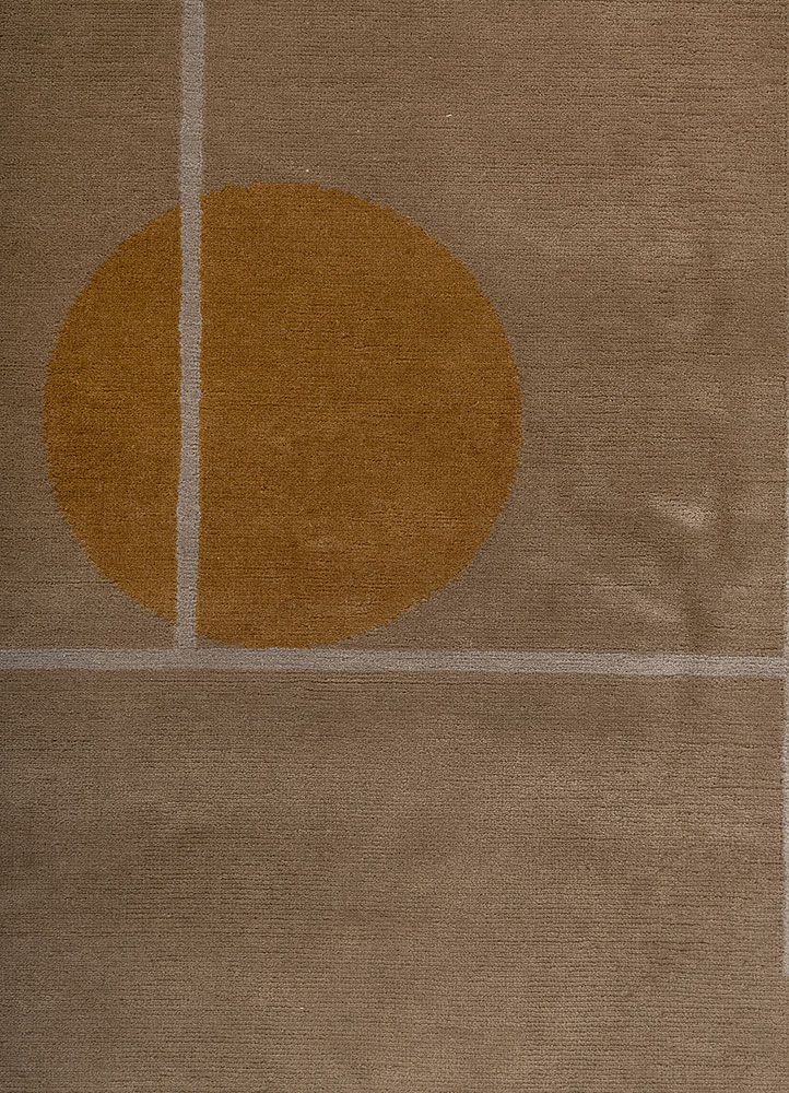 sthir beige and brown wool hand knotted Rug - CloseUp