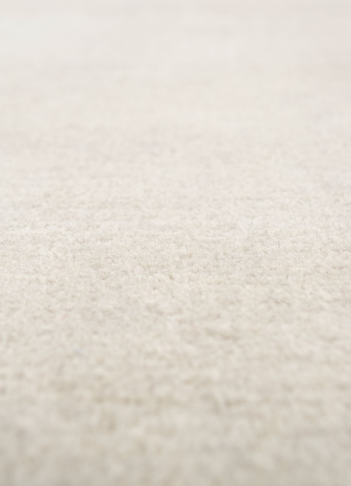 sthir ivory wool hand knotted Rug - CloseUp