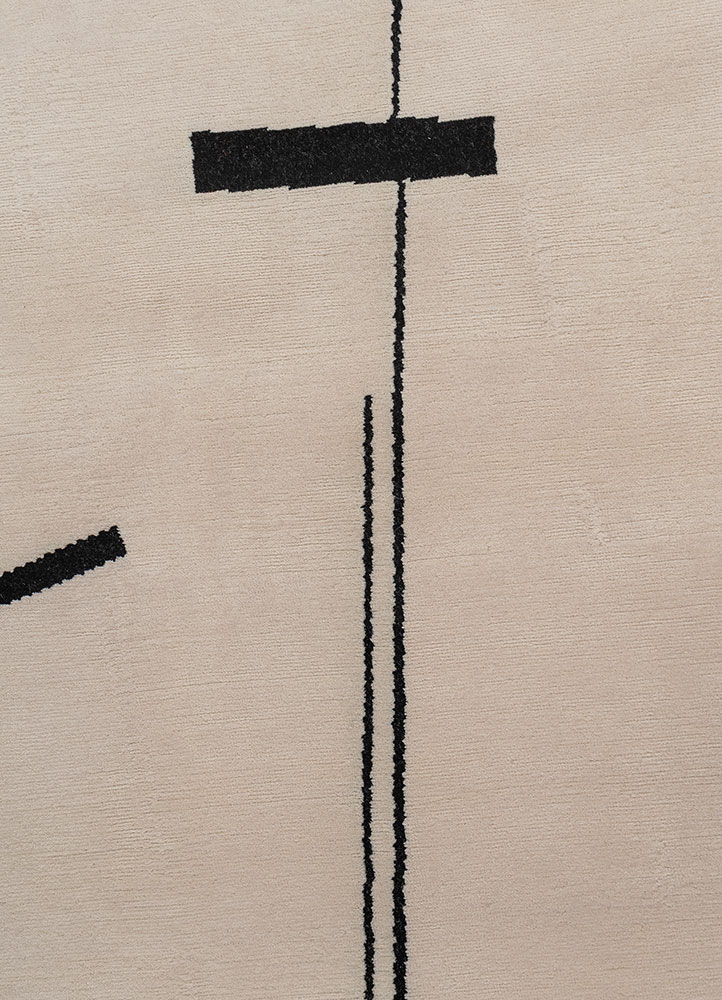 sthir ivory wool hand knotted Rug - CloseUp