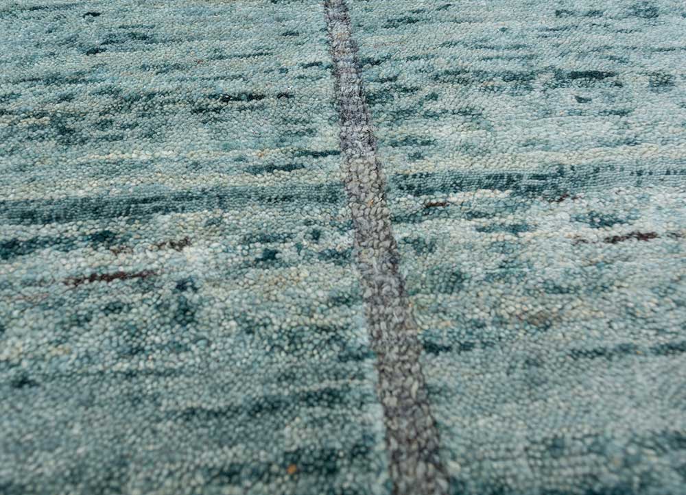 blythe blue wool hand knotted Rug - CloseUp