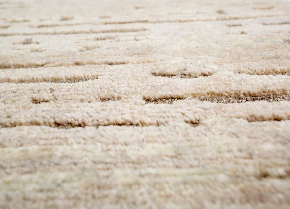 manifest blue wool hand knotted Rug - CloseUp