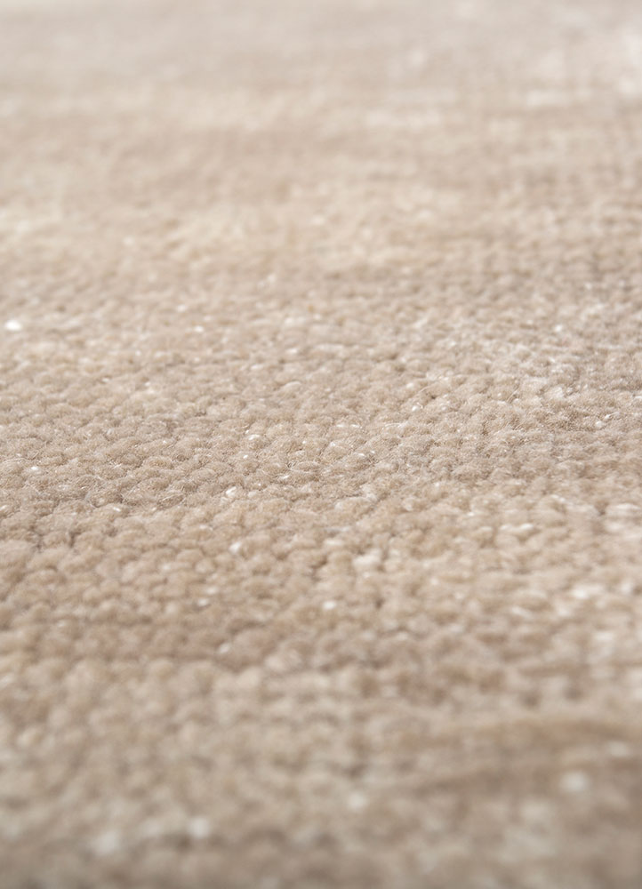 blythe ivory wool hand knotted Rug - CloseUp
