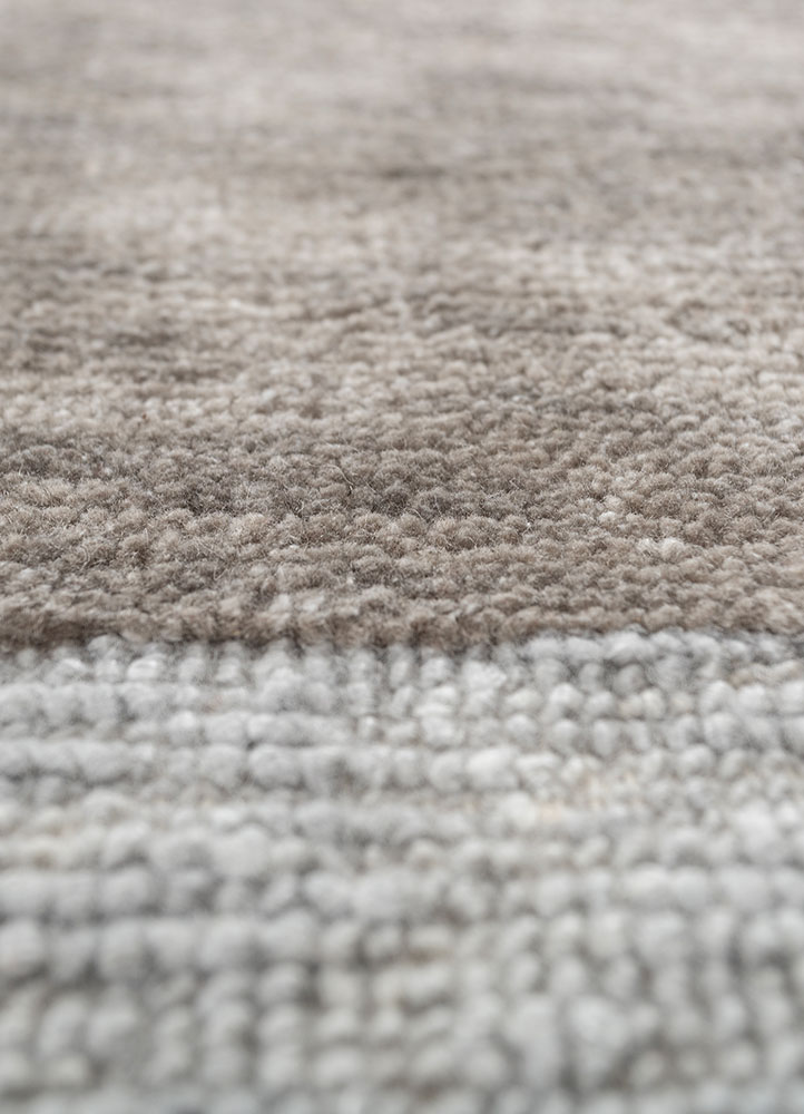 blythe grey and black wool hand knotted Rug - CloseUp