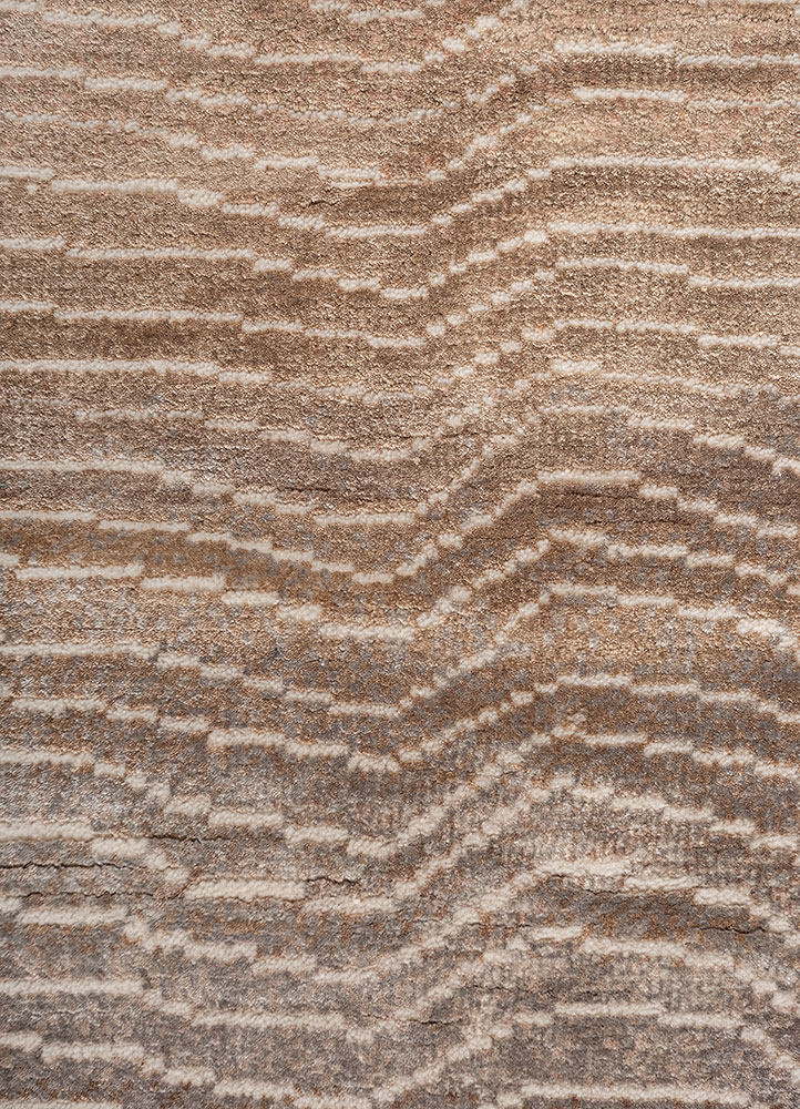 azalea ivory wool and bamboo silk hand knotted Rug - CloseUp