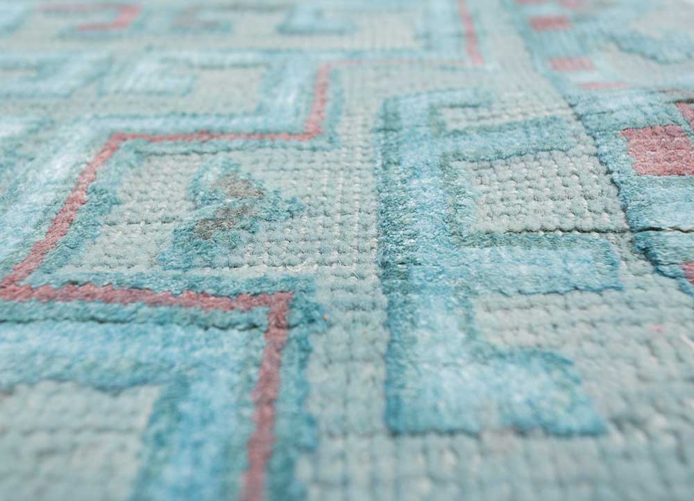 erbe blue wool and bamboo silk hand knotted Rug - CloseUp