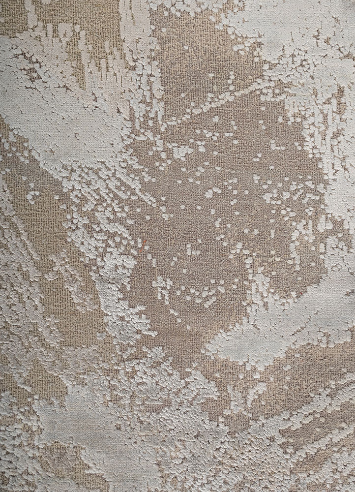 entropy ivory wool and bamboo silk hand knotted Rug - CloseUp