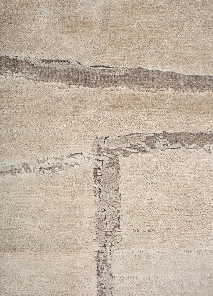 azalea ivory wool and silk hand knotted Rug - CloseUp