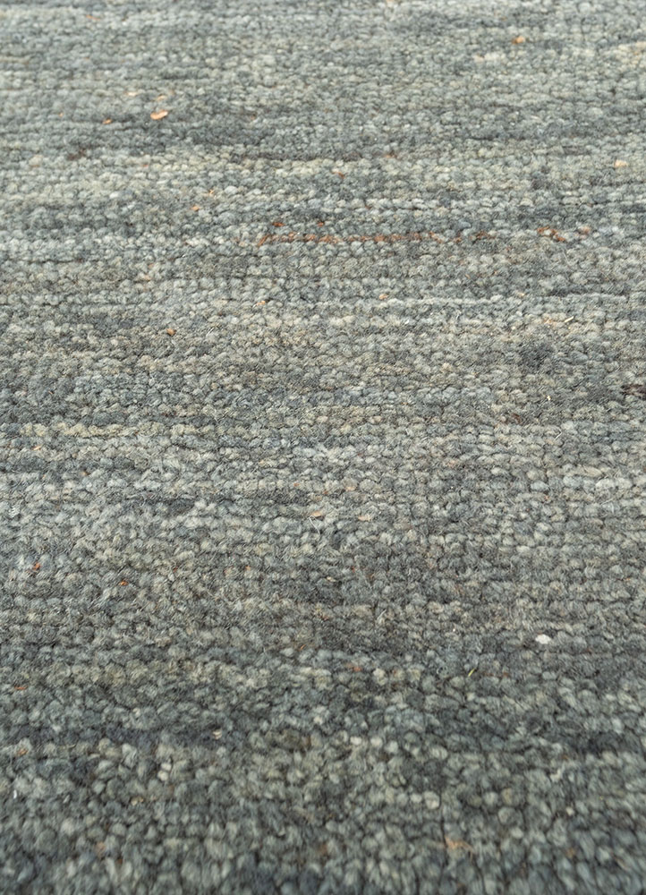 blythe blue wool hand knotted Rug - CloseUp