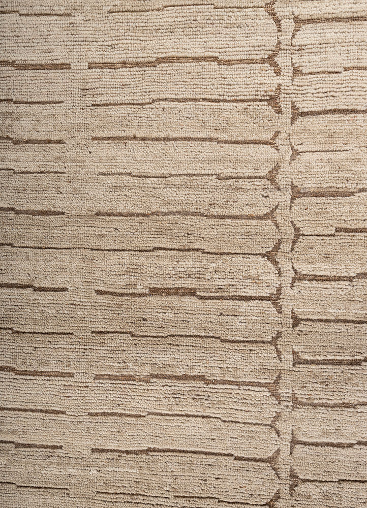 aprezo gold wool hand knotted Rug - CloseUp