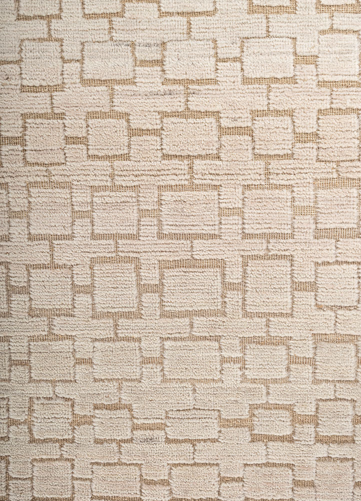 azalea gold wool hand knotted Rug - CloseUp
