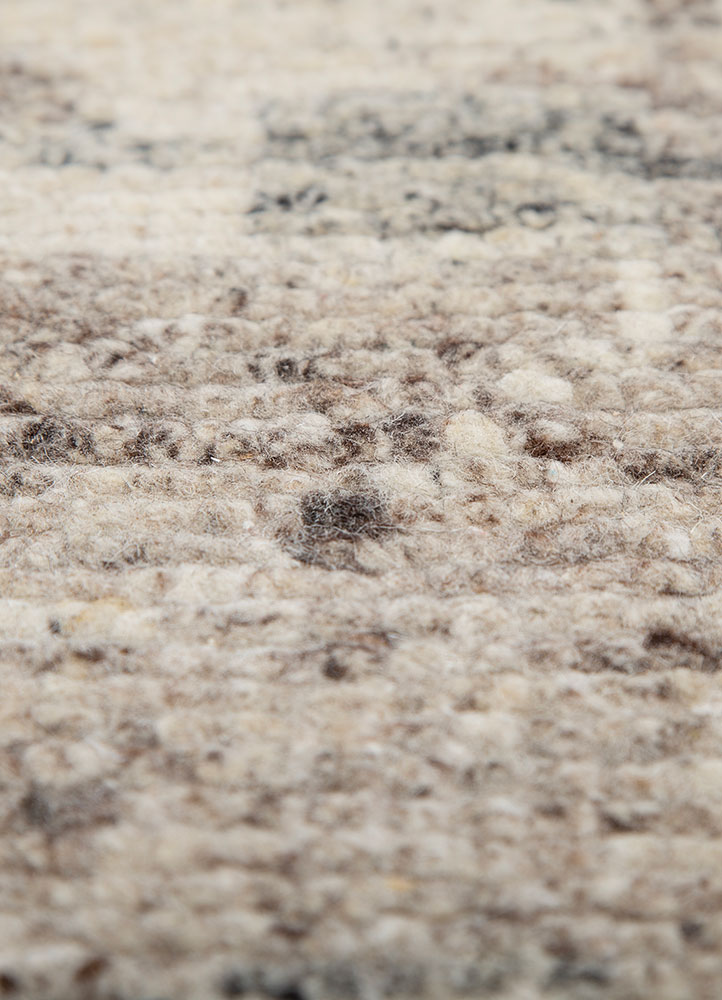 thyme grey and black wool hand knotted Rug - CloseUp