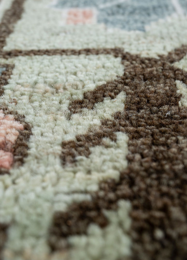 thyme ivory wool hand knotted Rug - CloseUp