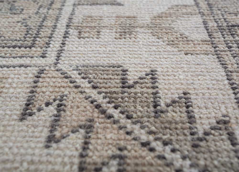 erbe grey and black wool hand knotted Rug - CloseUp