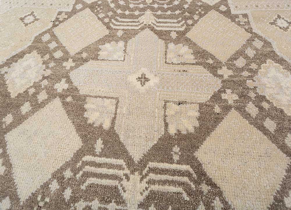 thyme ivory wool hand knotted Rug - CloseUp