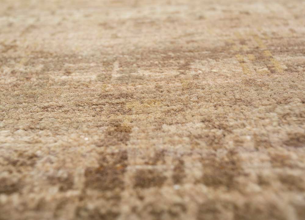 uvenuti beige and brown wool hand knotted Rug - CloseUp
