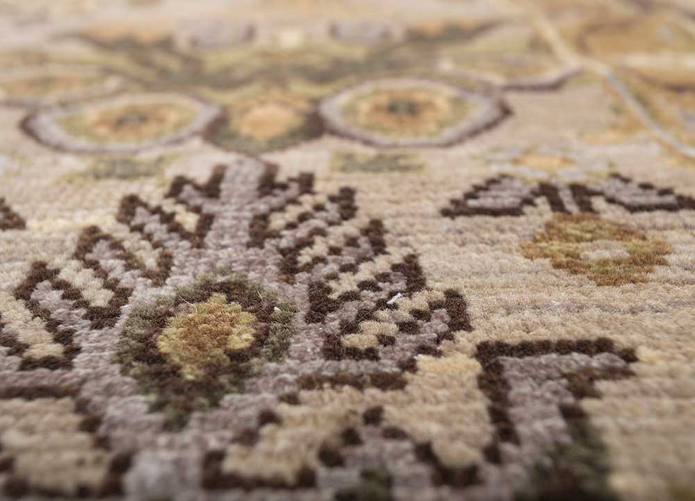 erbe beige and brown wool hand knotted Rug - CloseUp