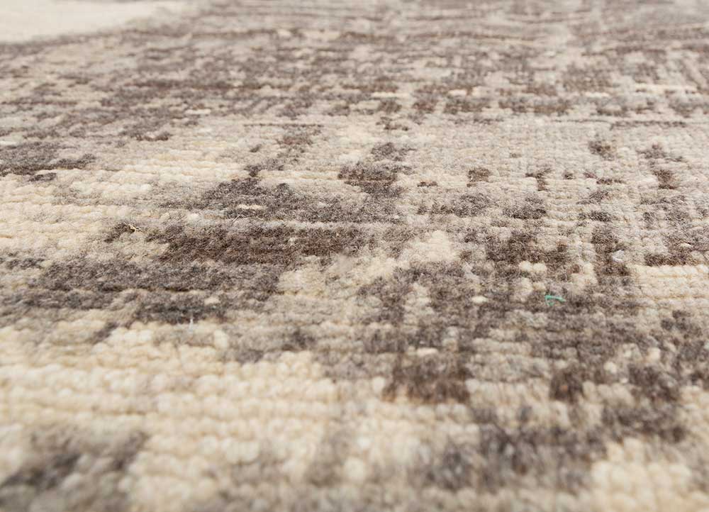 entropy ivory wool hand knotted Rug - CloseUp