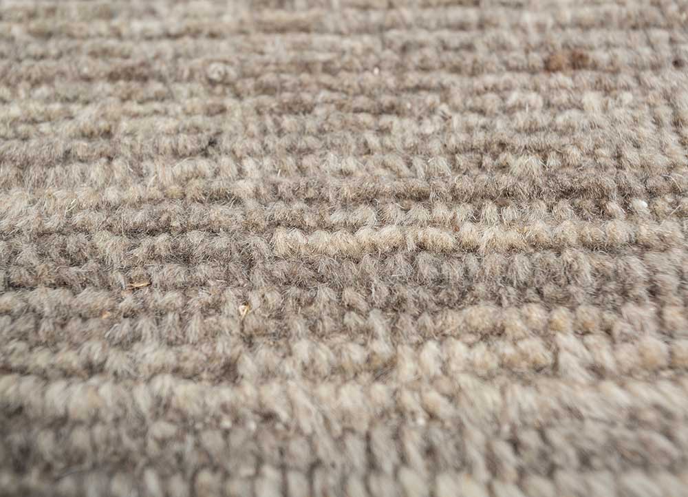 entropy grey and black wool hand knotted Rug - CloseUp