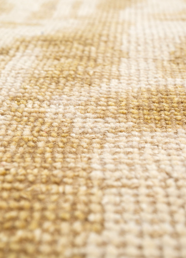 thyme ivory wool hand knotted Rug - CloseUp