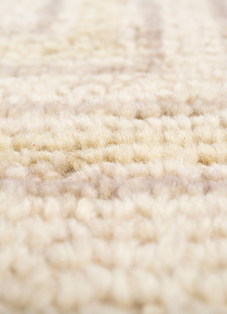 thyme gold wool hand knotted Rug - CloseUp