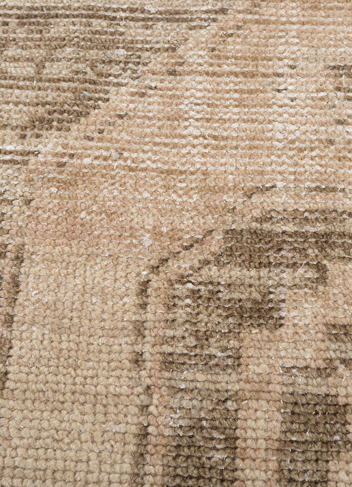 erbe beige and brown wool hand knotted Rug - CloseUp