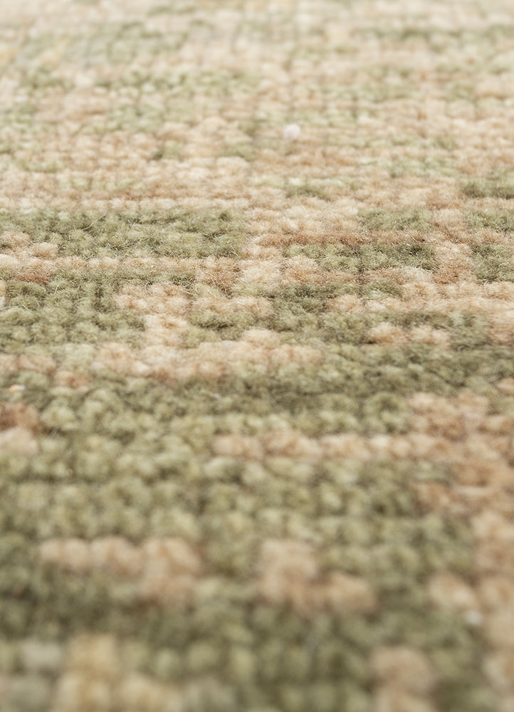 uvenuti green wool hand knotted Rug - CloseUp