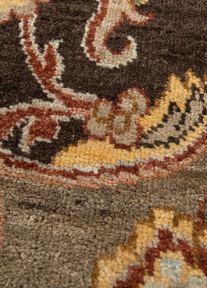 gulnar beige and brown wool hand knotted Rug - CloseUp