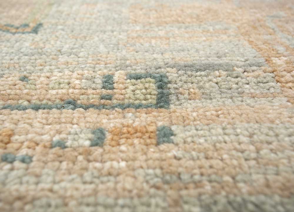 thyme gold wool hand knotted Rug - CloseUp