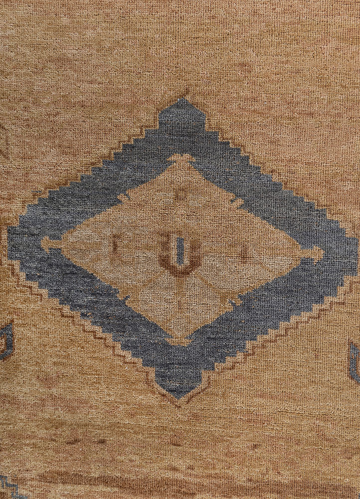 thyme red and orange wool hand knotted Rug - CloseUp