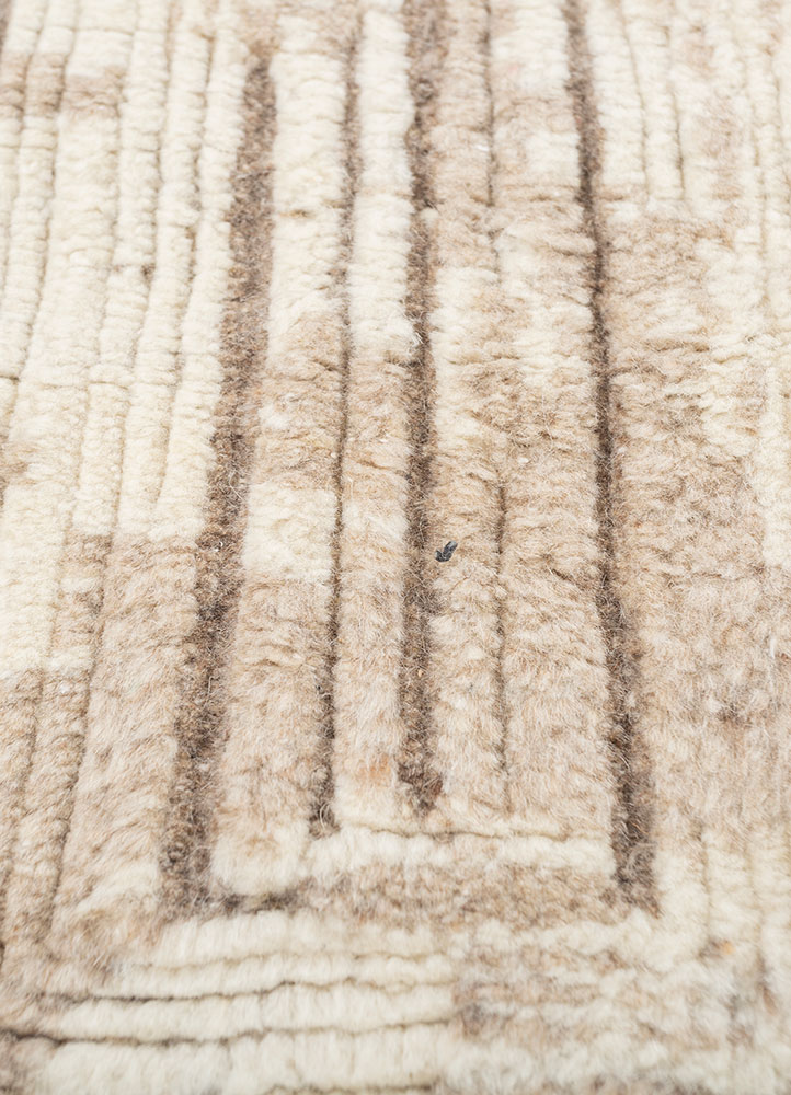 entropy beige and brown wool hand knotted Rug - CloseUp