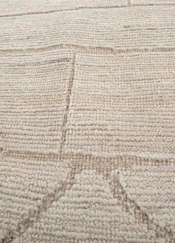 thyme ivory wool hand knotted Rug - CloseUp