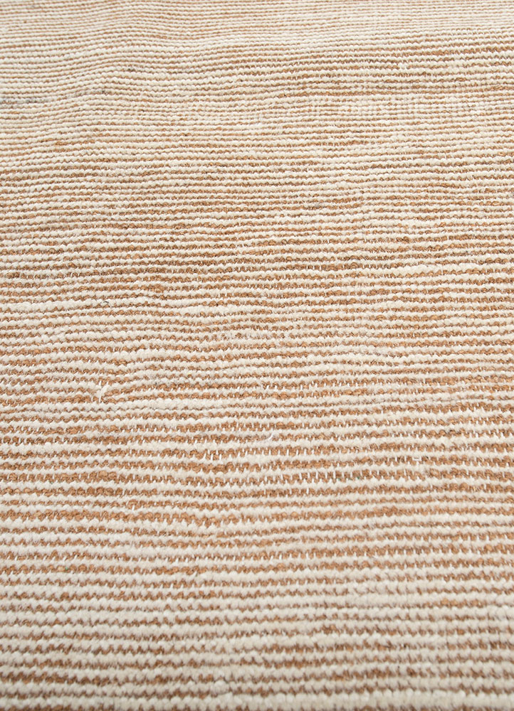 manifest ivory wool hand knotted Rug - CloseUp