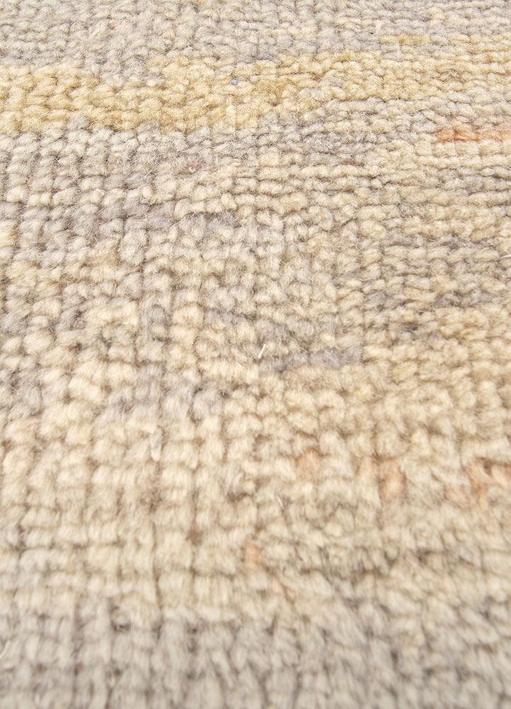 entropy grey and black wool hand knotted Rug - CloseUp