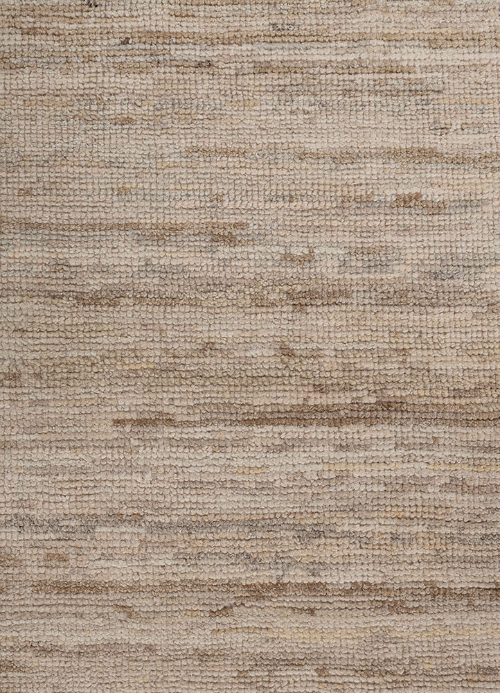 uvenuti ivory wool hand knotted Rug - CloseUp