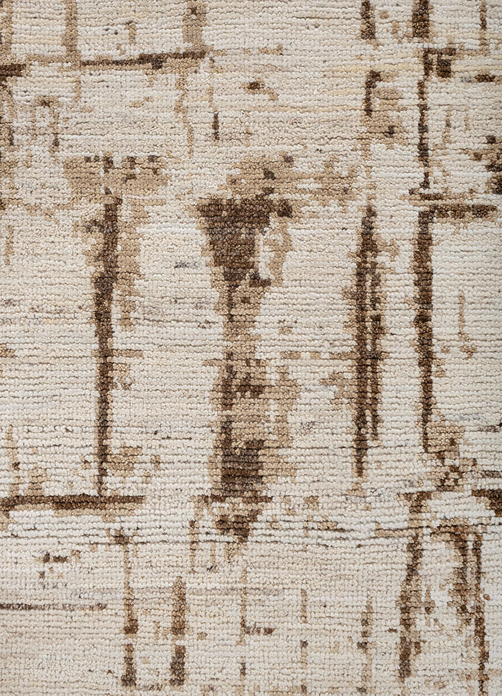 uvenuti ivory wool hand knotted Rug - CloseUp