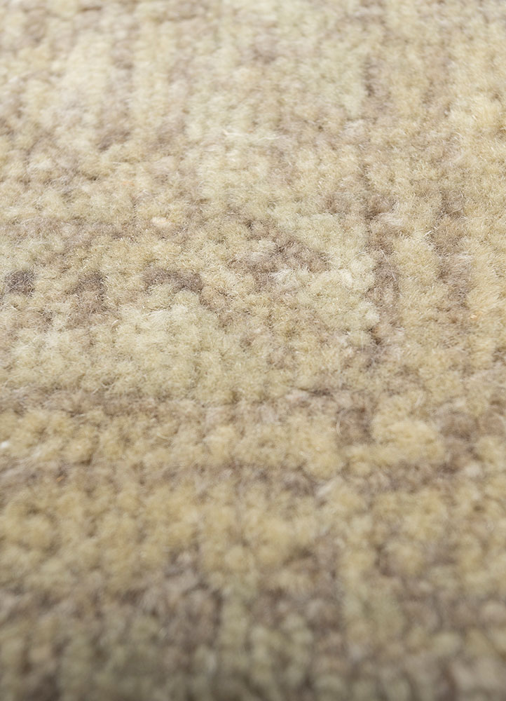 erbe green wool hand knotted Rug - CloseUp