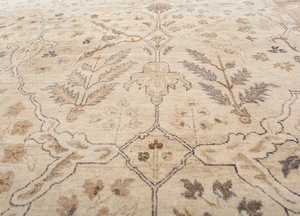 far east beige and brown wool hand knotted Rug - CloseUp