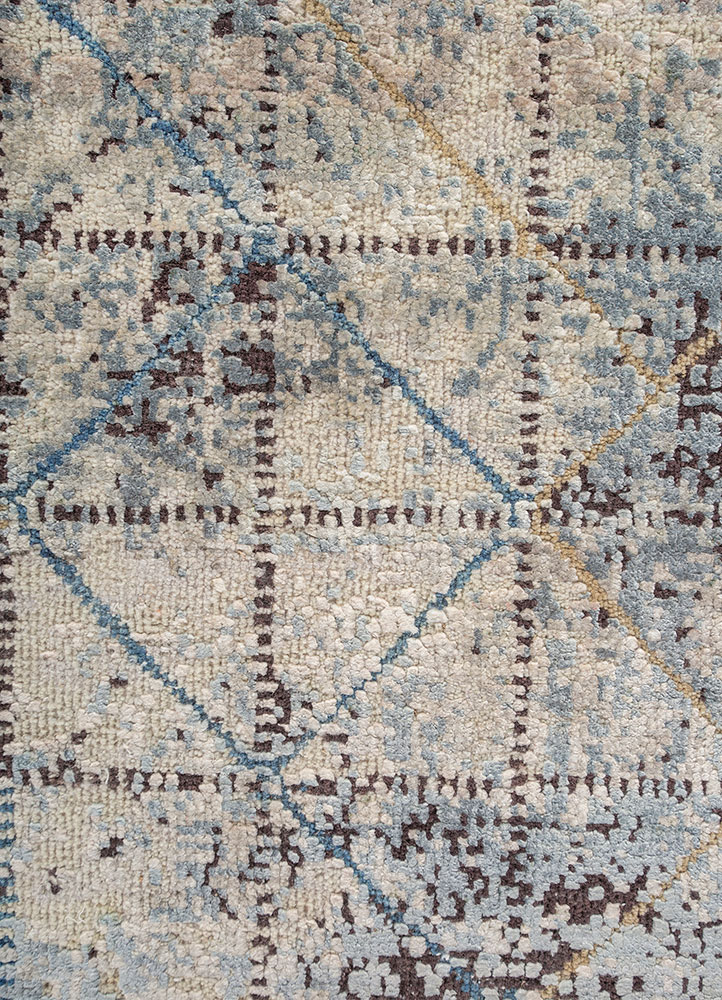 entropy blue wool and silk hand knotted Rug - CloseUp
