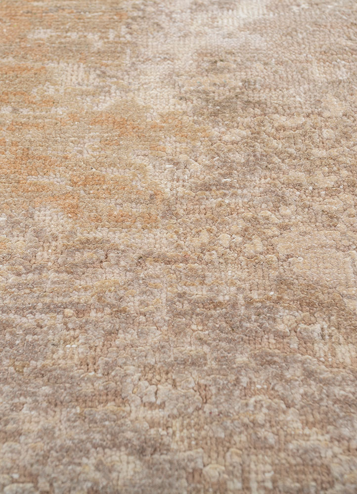 entropy ivory wool and silk hand knotted Rug - CloseUp