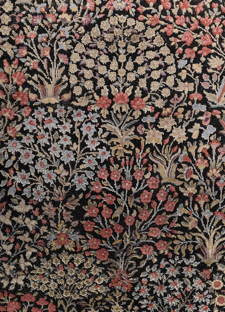 aurora grey and black wool and silk hand knotted Rug - CloseUp