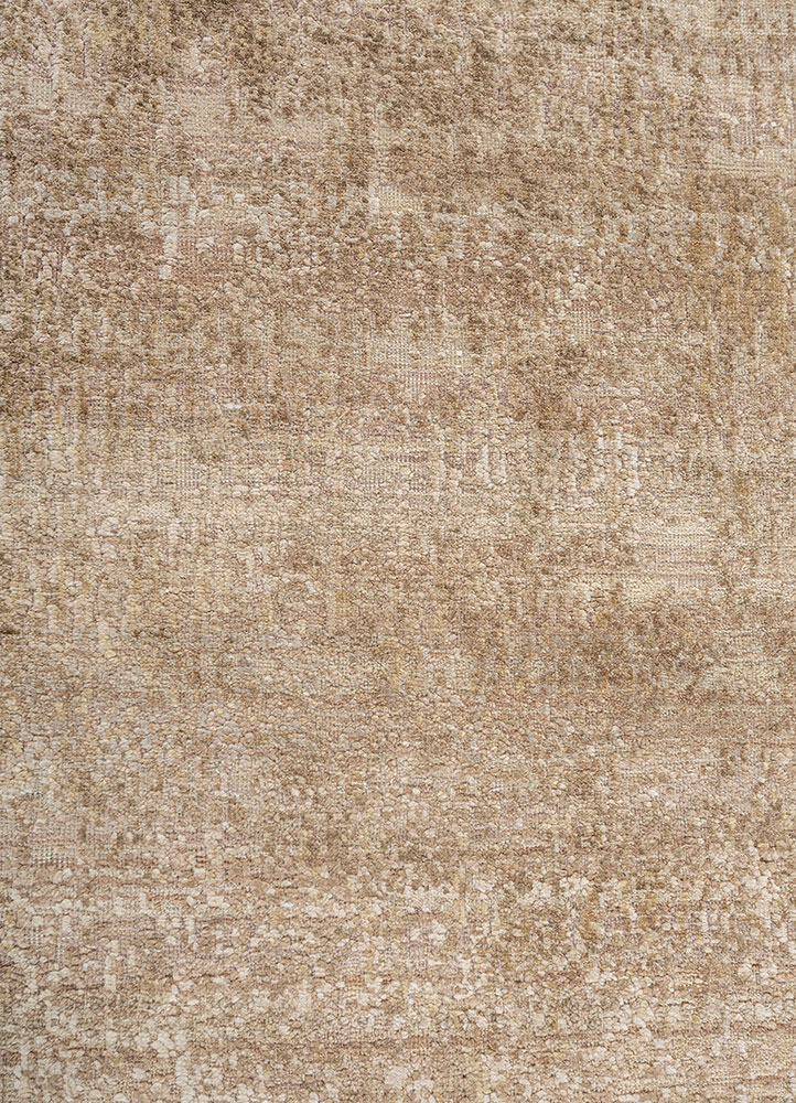 aprezo gold wool and silk hand knotted Rug - CloseUp