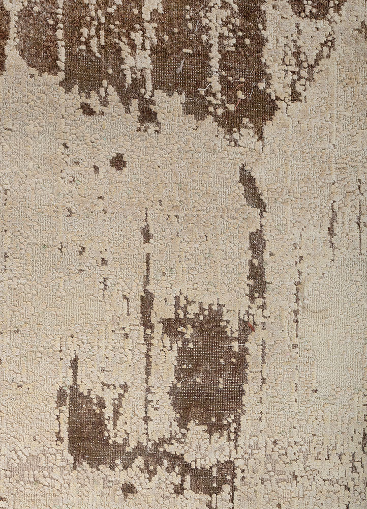 entropy ivory wool and silk hand knotted Rug - CloseUp