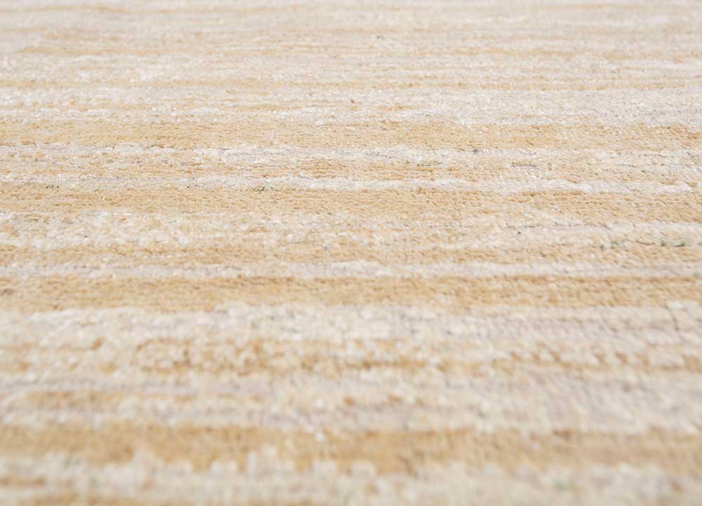 manifest ivory wool and silk hand knotted Rug - CloseUp