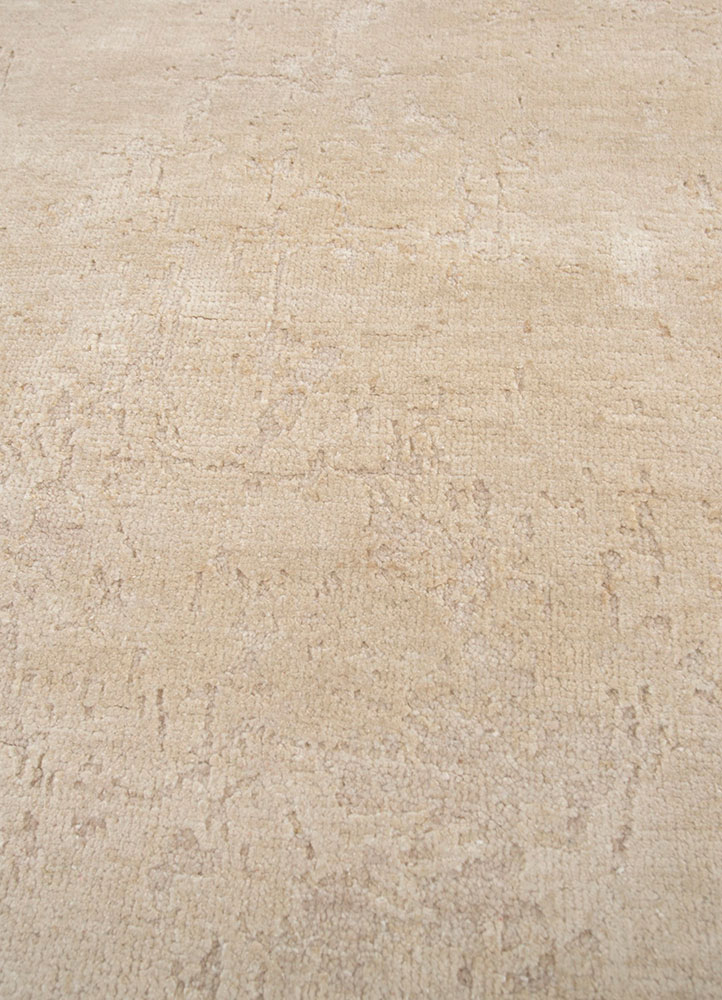 entropy ivory wool and silk hand knotted Rug - CloseUp
